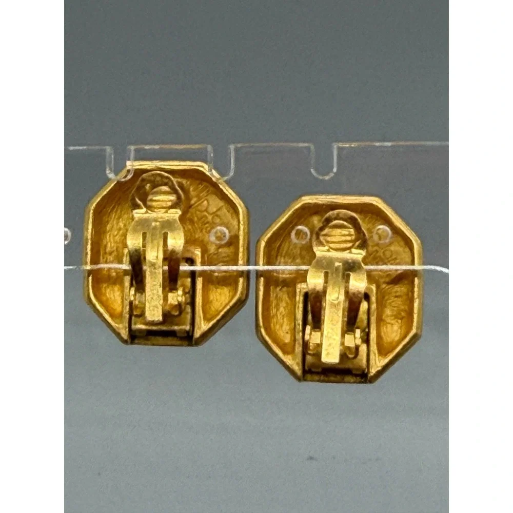 Joan Rivers Clip On Earrings Matt Gold Tone Red Faceted Center Imitation Pearls